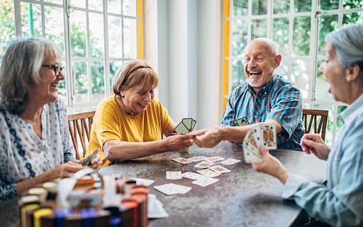 playing card games helps lower your risk of dementia